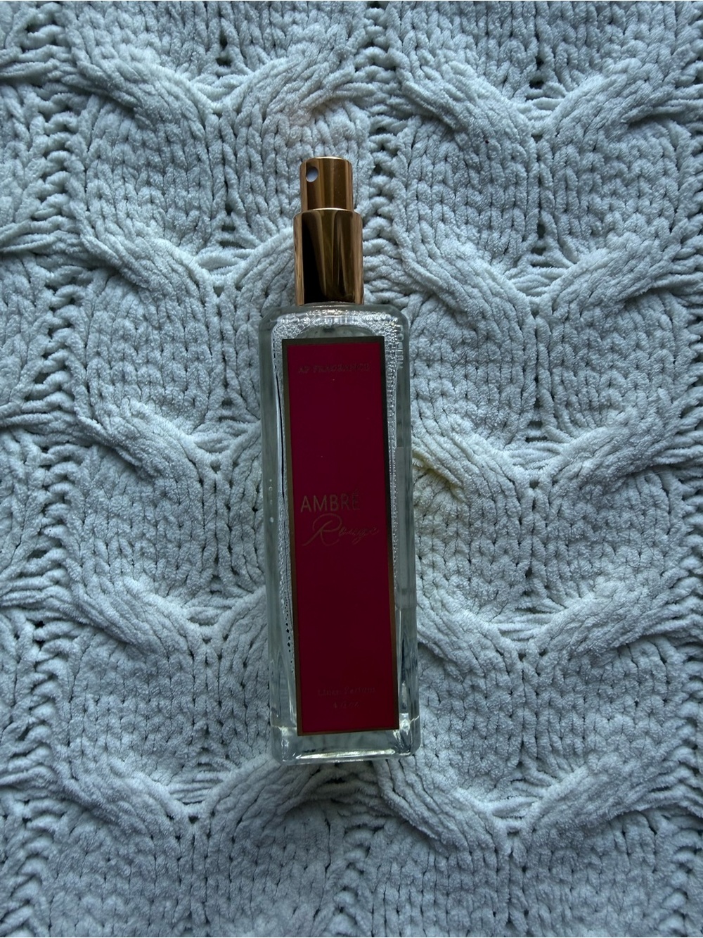 Ambré Rouge Linen Parfum - Rouge - Picture 3 of 4